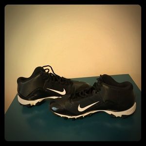 Size 8 Nike alpha football cleats